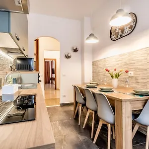 https://la-casa-del-pittore-rome.it-romehotels.com